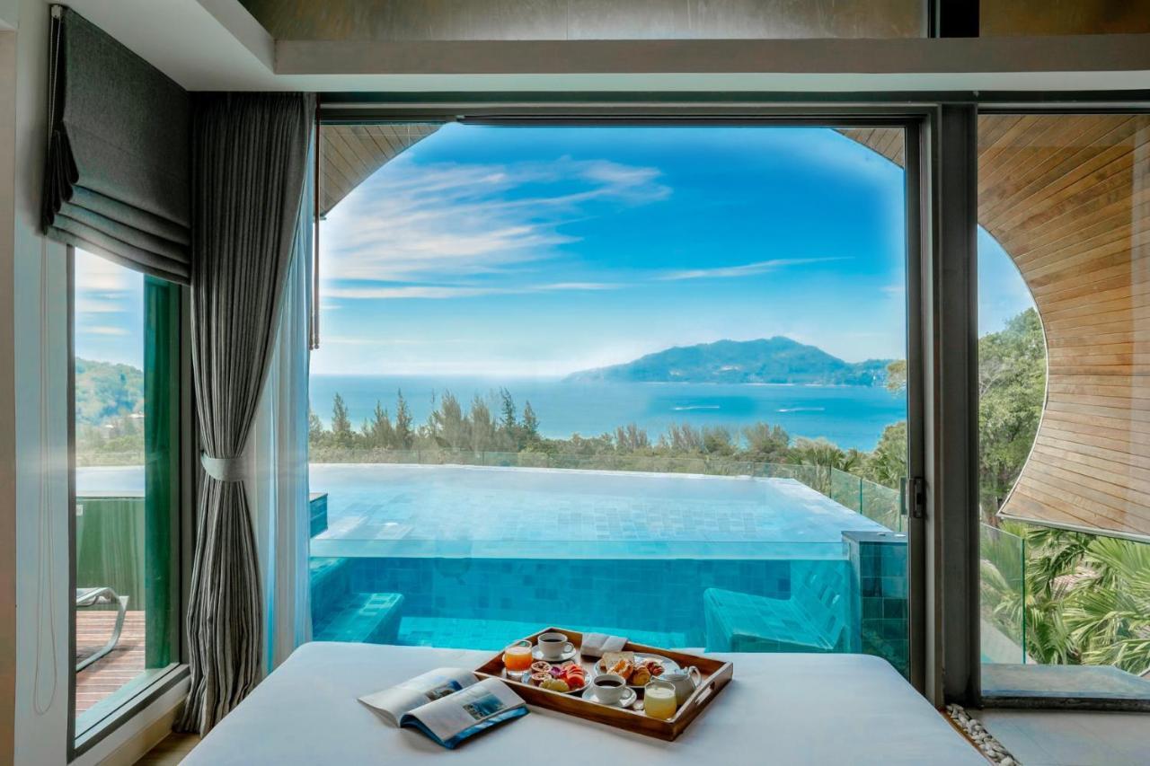 Crest Resort&Pool Villas Patong Esterno foto